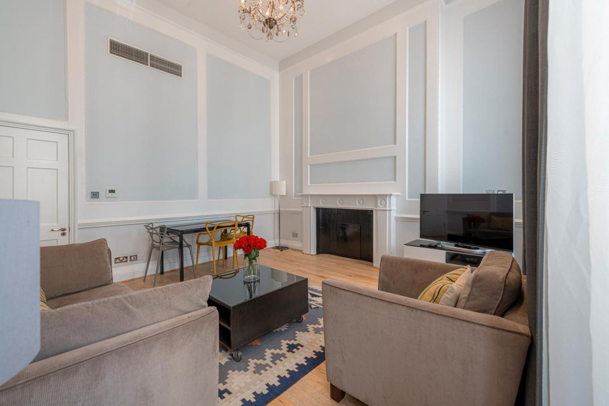 17 Hertford Street London Phòng bức ảnh